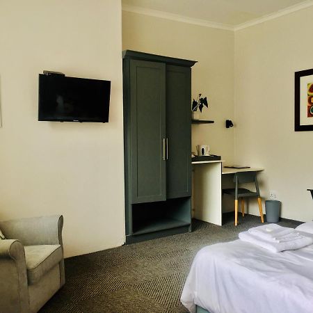 Melville Manor Guest House Йоханесбург Екстериор снимка