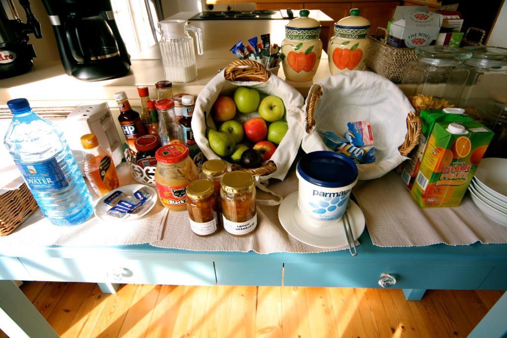 Melville Manor Guest House Йоханесбург Екстериор снимка