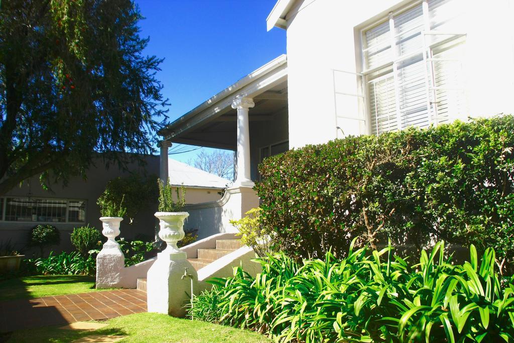 Melville Manor Guest House Йоханесбург Екстериор снимка