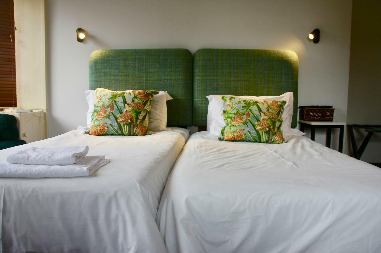 Melville Manor Guest House Йоханесбург Екстериор снимка