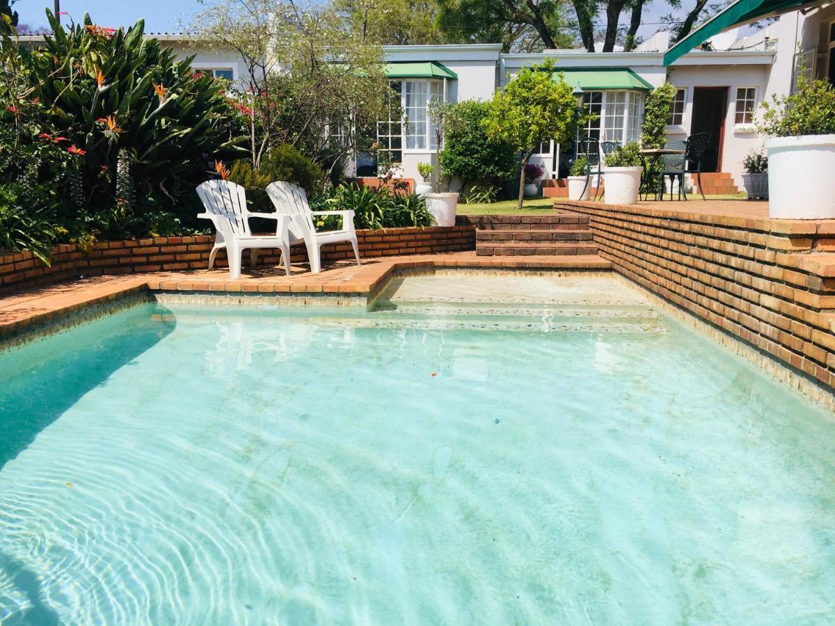 Melville Manor Guest House Йоханесбург Екстериор снимка