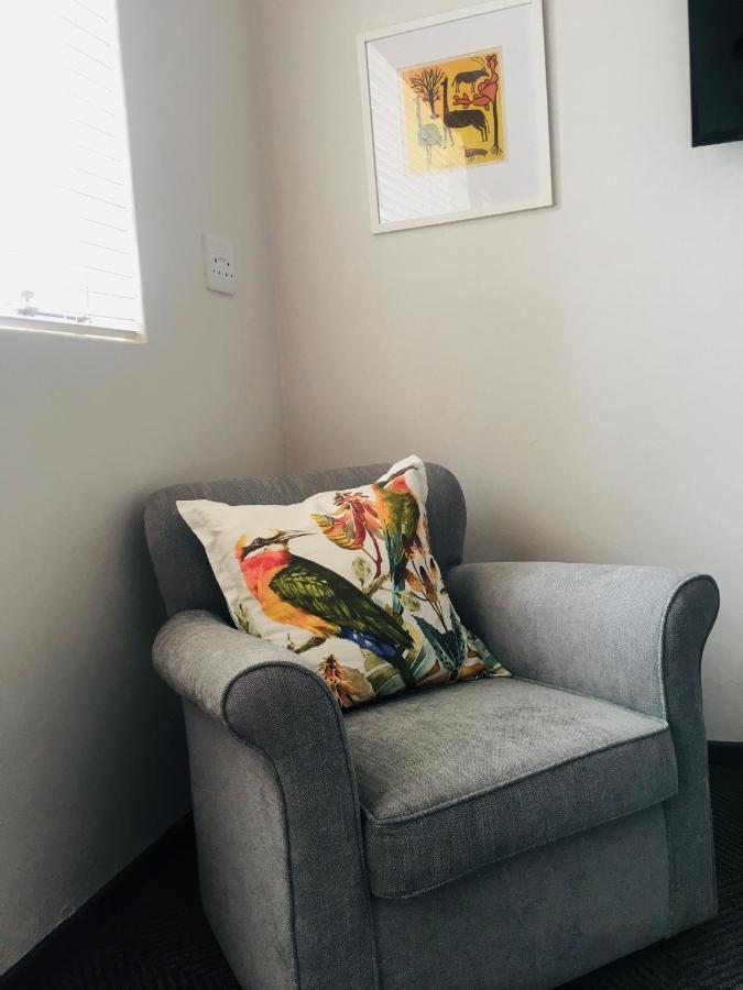 Melville Manor Guest House Йоханесбург Екстериор снимка