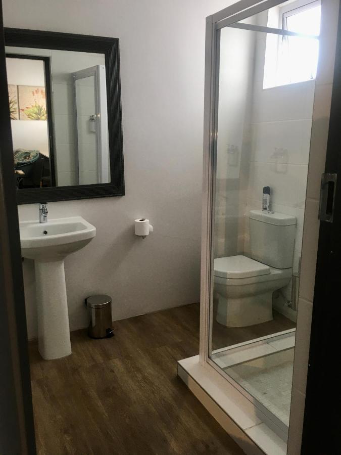 Melville Manor Guest House Йоханесбург Екстериор снимка
